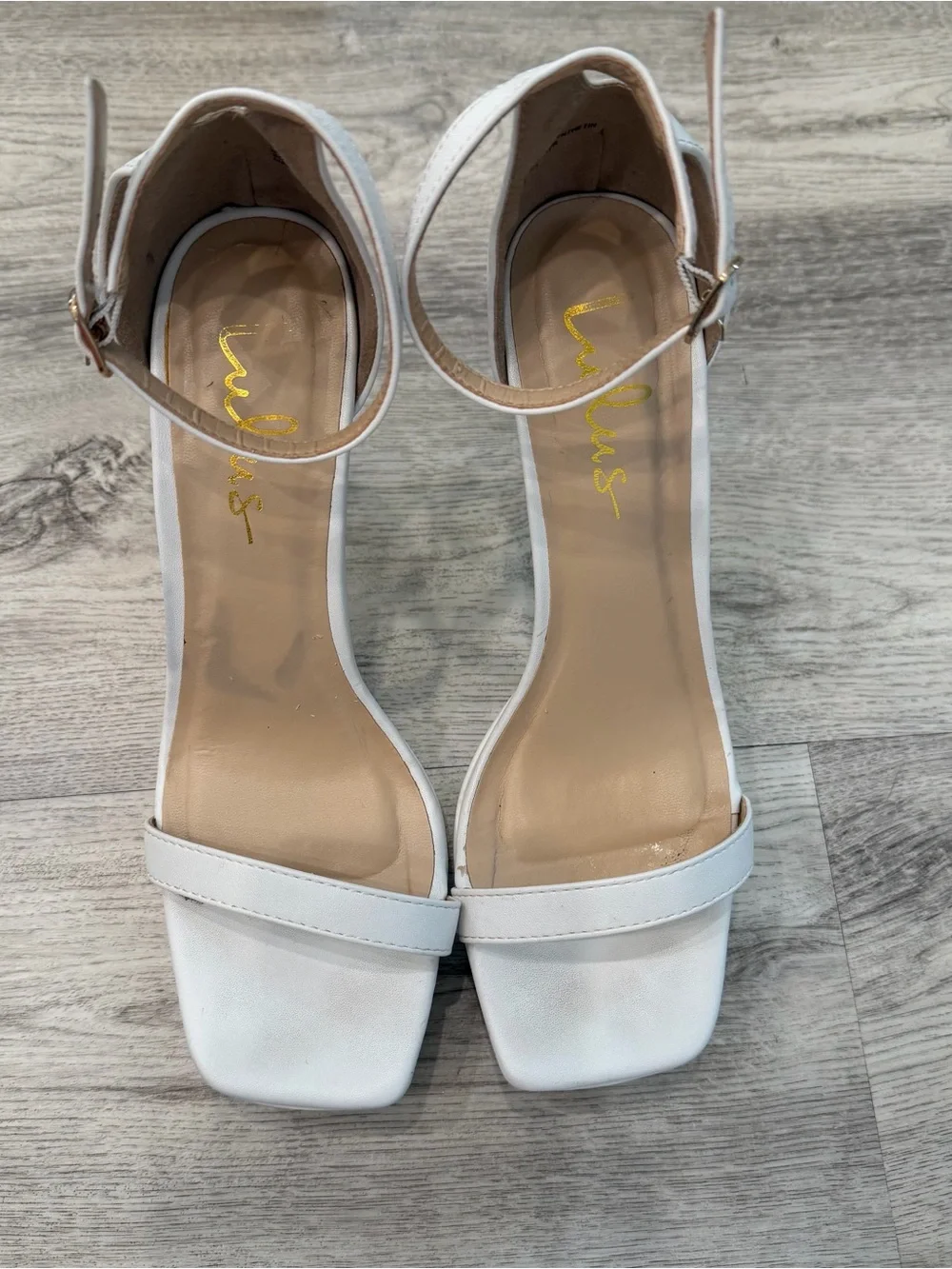 Lulus‎ White Platform Ankle Strap Heels Size 8